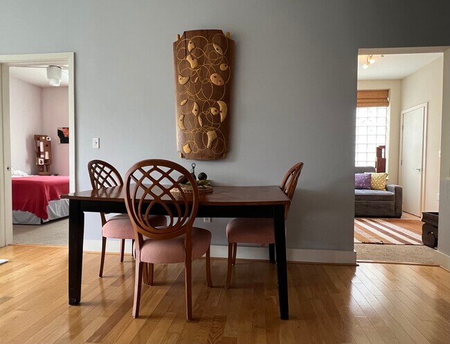 Foto del edificio - 1435 Chapin St NW