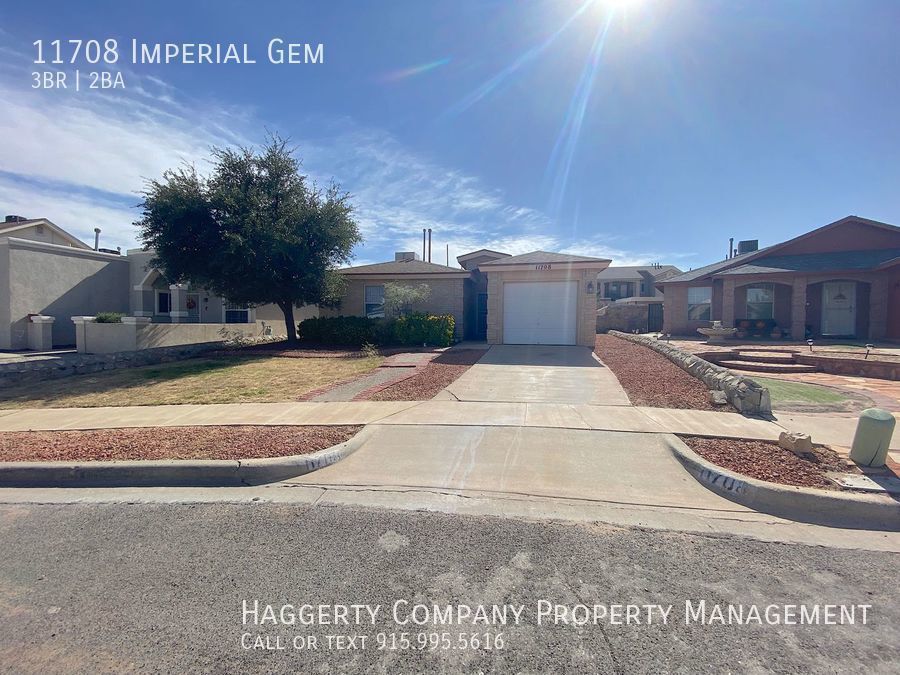 Primary Photo - East El Paso 3 bed 2 bath