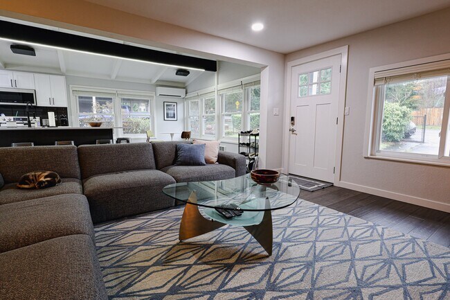 Foto del edificio - 18912 46th Ave S