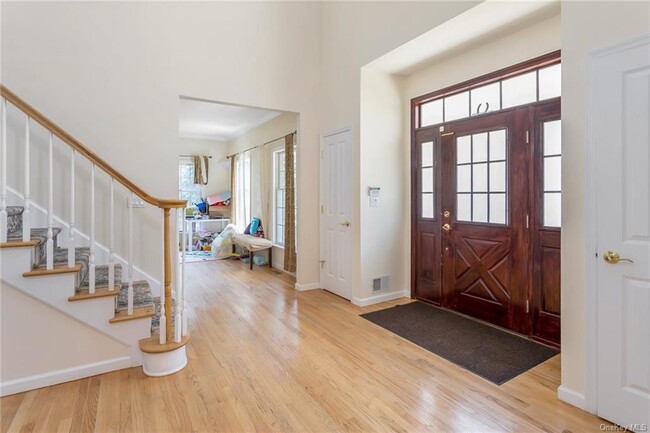Building Photo - 34 Pebblebrook Way
