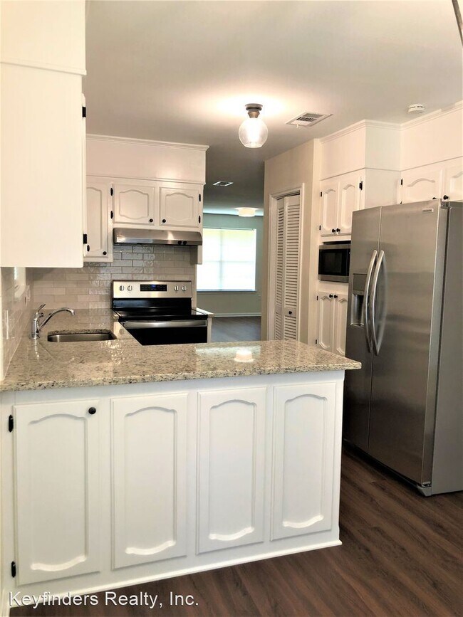 Building Photo - 3 br, 2 bath House - 1344 Brookhollow Drive