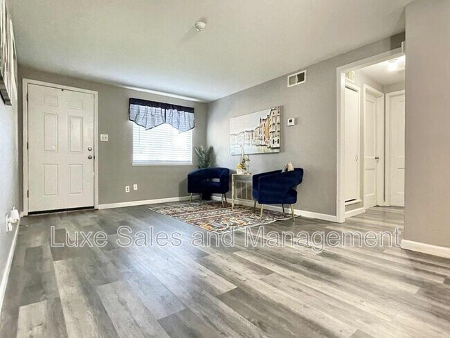 Foto del edificio - 4108 SE 22nd St