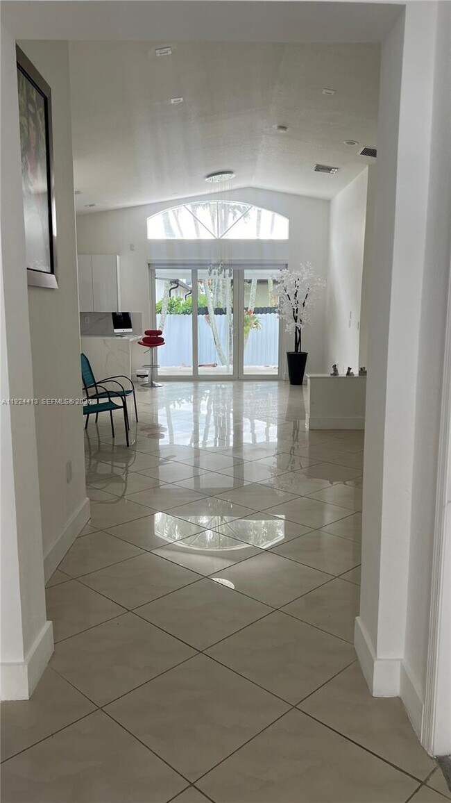 Foto del edificio - 15446 SW 23rd Ln