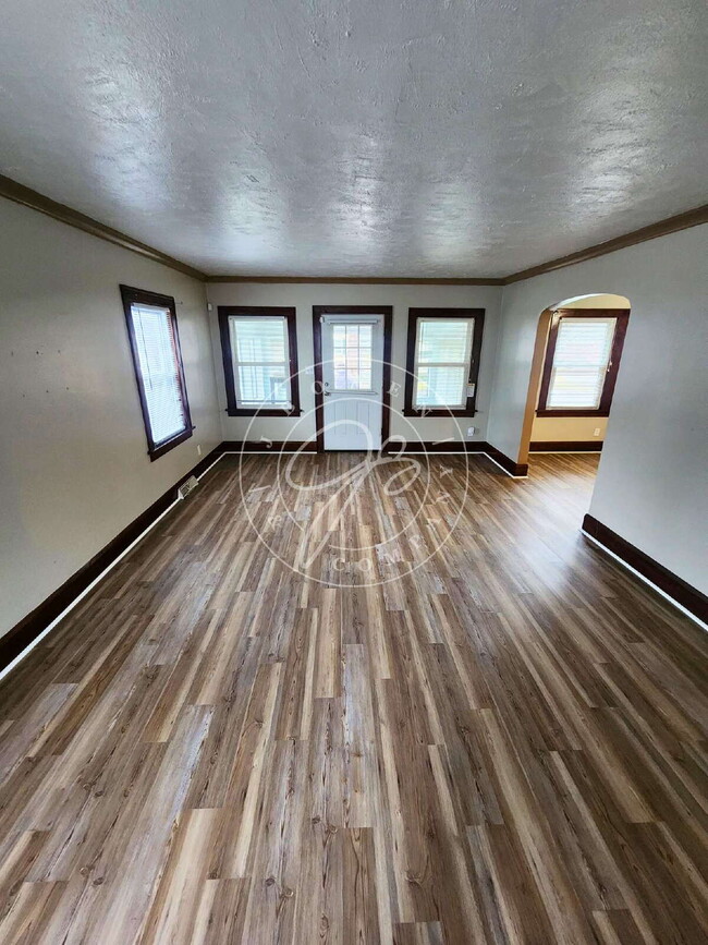 Building Photo - 1248 Kepler Rd