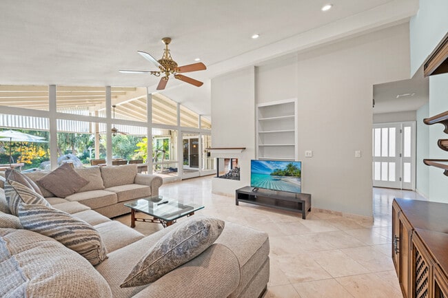 Photo - 1342 Skyline Dr House