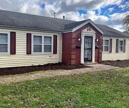 Building Photo - 6543 Estele Ave