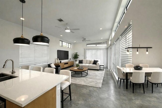 Building Photo - 1163 Perry Rd