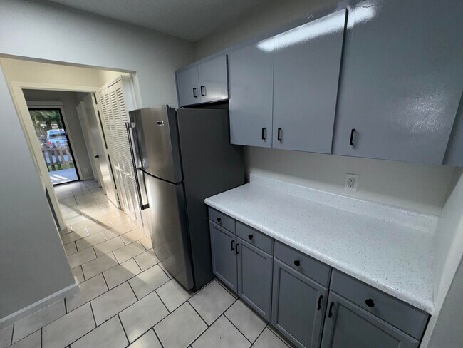 Foto del edificio - 4110 Maine St