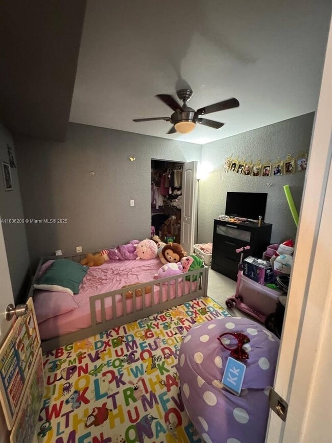 Building Photo - 2861 N Oakland Forest Dr