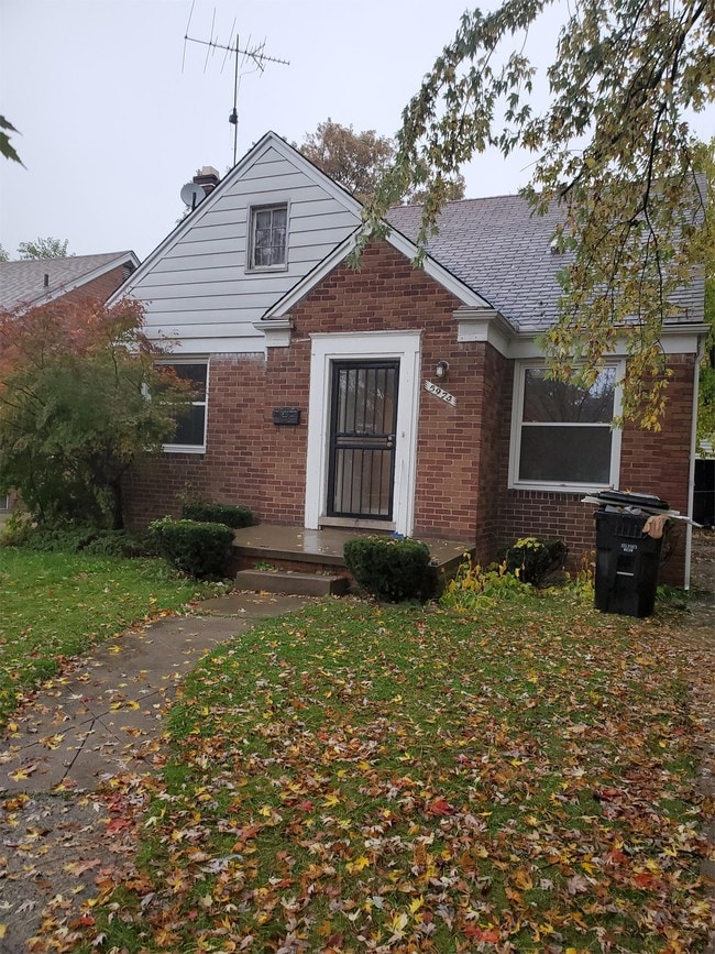 Building Photo - 5974 Farmbrook St