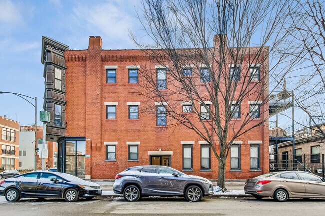 Building Photo - 2459 W Augusta Blvd