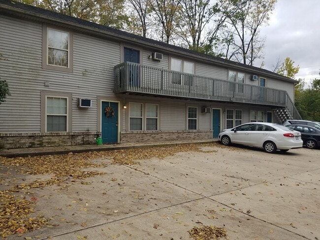 Building Photo - 703 S 4th St