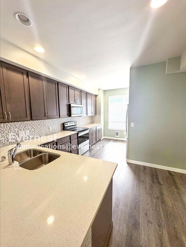 Foto del edificio - 19403 7th Ave W