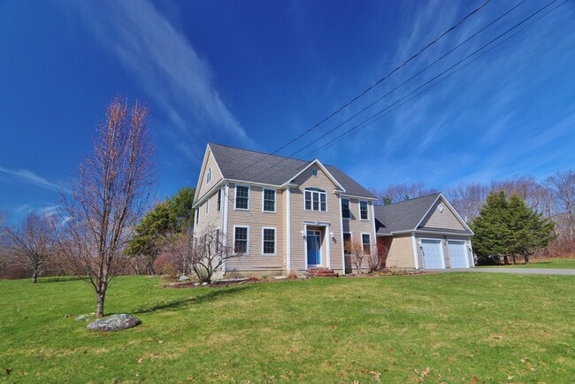 Building Photo - 21 Longmeadow Dr