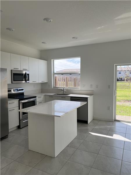 Foto del edificio - 12318 NW 23rd Ct
