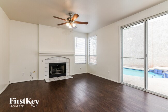 Building Photo - 1705 Talon Ave