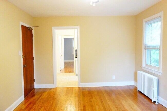 Foto del edificio - 8210 Greenwood Ave