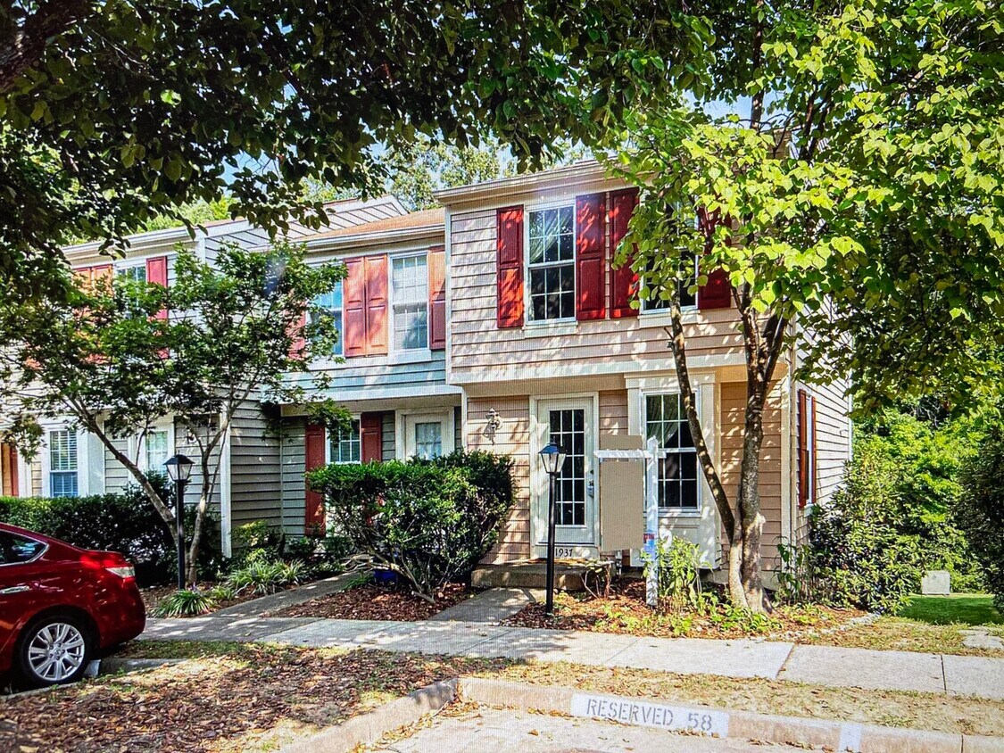 1937 Sagewood Ln, Reston, VA 20191 Townhome Rentals in Reston VA