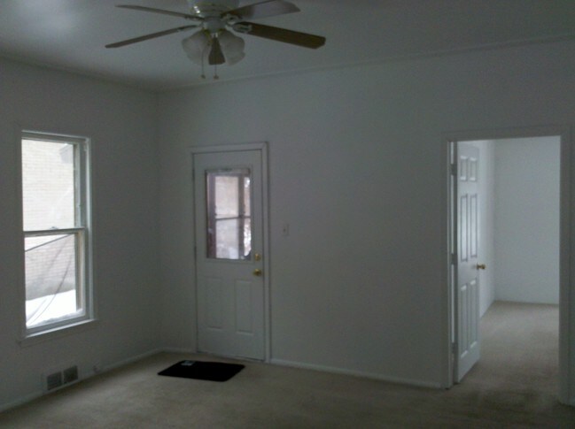 Building Photo - 2525 Grand St NE
