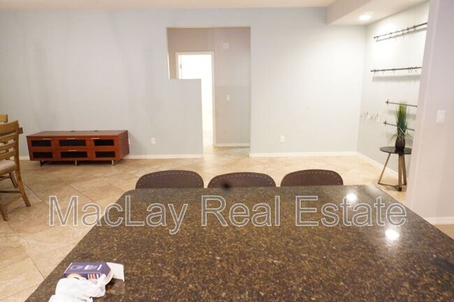 Building Photo - 2981 E Nighthawk Wy