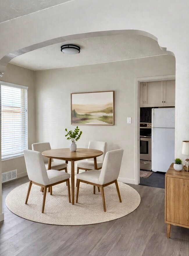 Foto del edificio - 2909 Brinker Ave