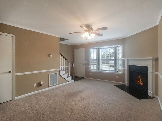 Foto del edificio - 1605 Hackberry Ln