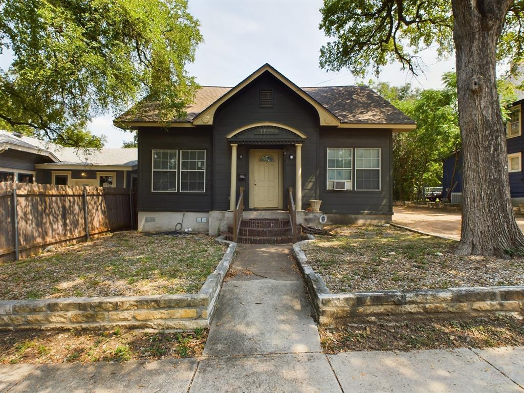 Primary Photo - 1102 W 22nd St