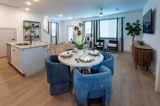 Building Photo - 319 Ft Bnd Dr