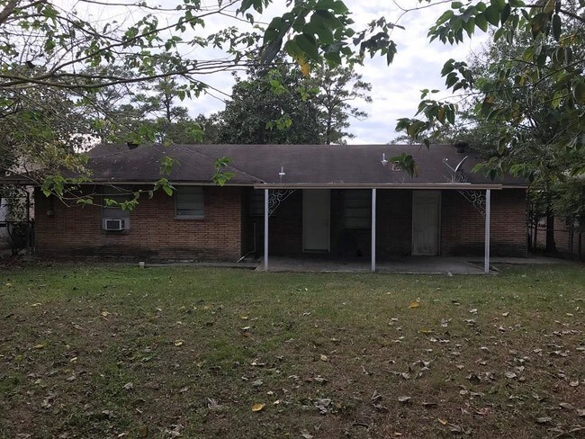 Building Photo - 10310 Homestead Rd