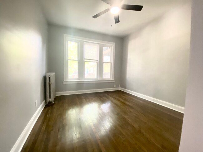 1253 Unidad de muestreo Rosemont de 2 camas - 6257 N Lakewood Ave