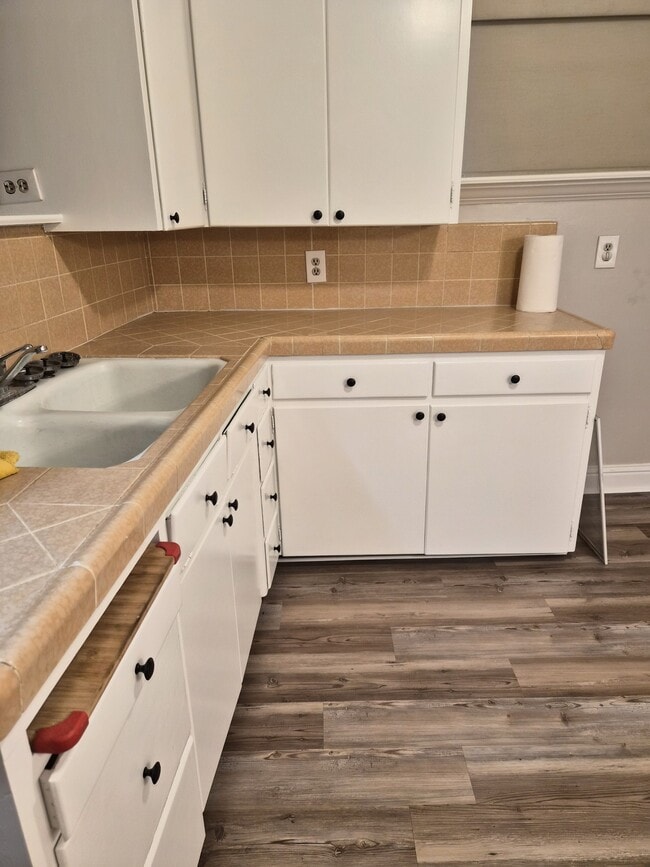 Foto del edificio - 21884 E Clayton Ave