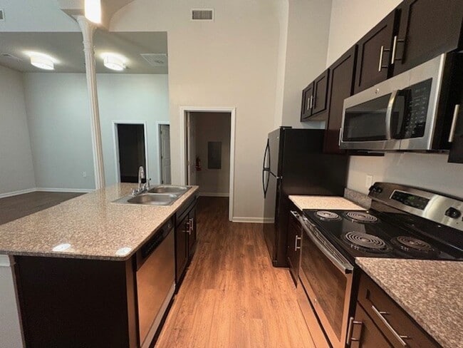 Foto del edificio - 476 Poplar St