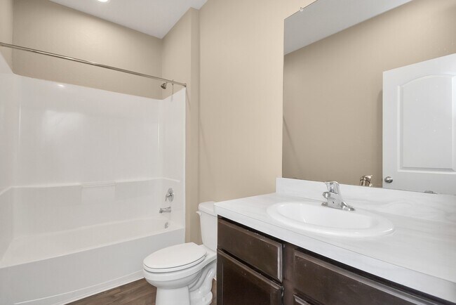 Foto del edificio - 5415 Dover Ter Wy