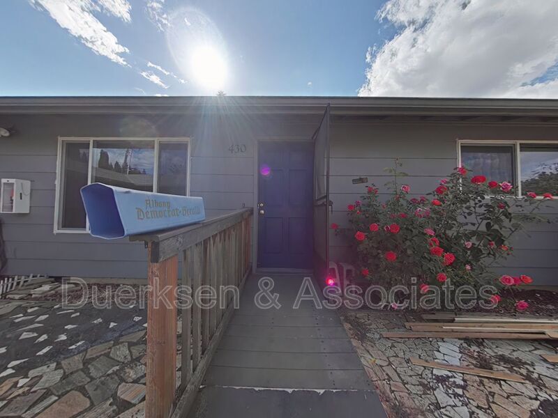 Foto principal - 430 Ermine St SE