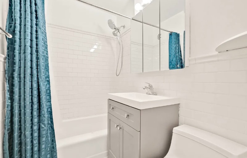 Building Photo - 66-01 Burns St