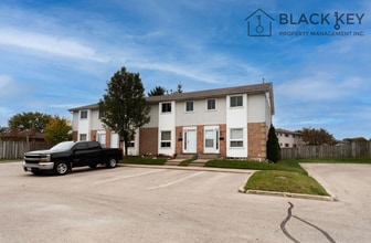 Building Photo - 110 Deveron Crescent