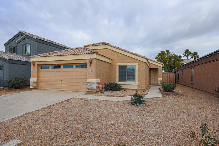 Primary Photo - 12726 W Valentine Ave