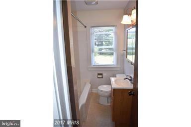 Building Photo - 922 Stouffer Ave
