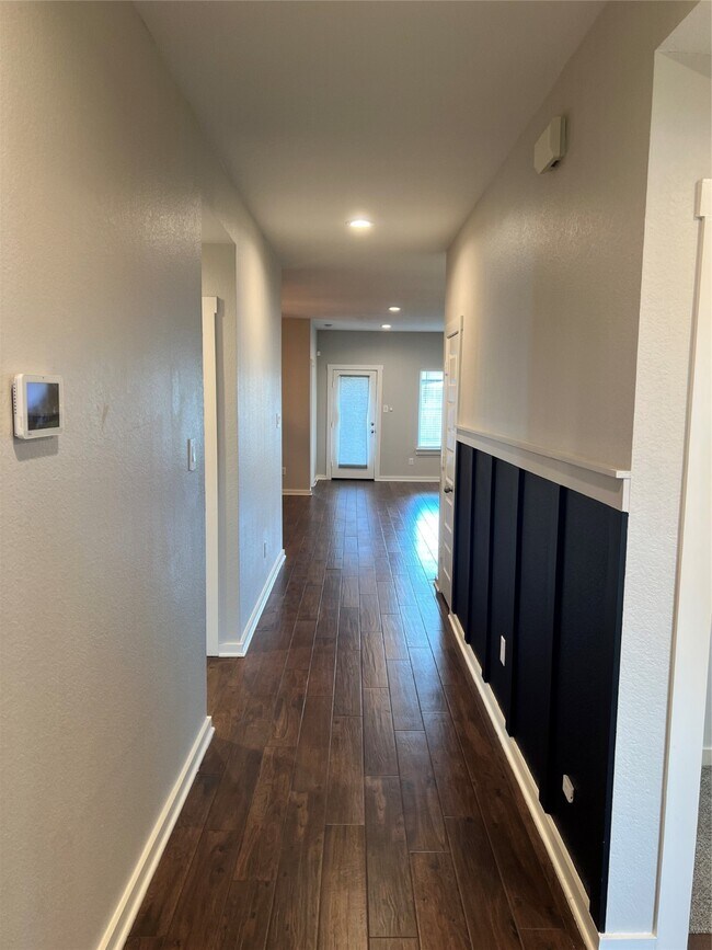 Foto del edificio - 1607 Barrows Ln