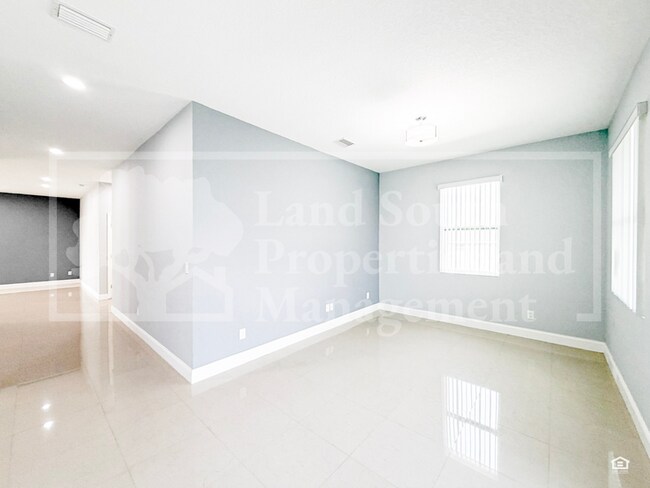 Foto del edificio - 707 SE 4th St