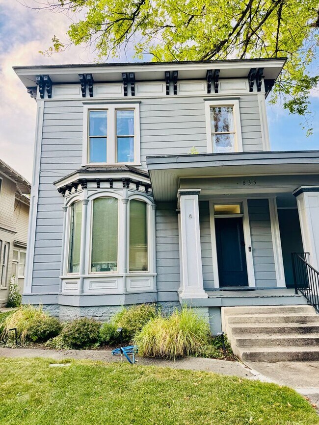 Building Photo - 635 E 100 S