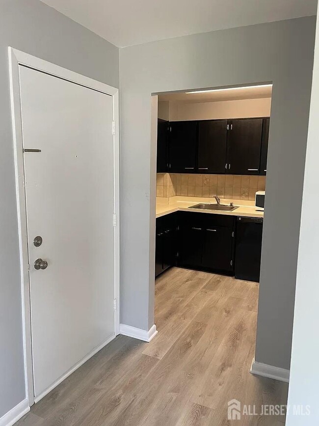 Foto del edificio - 1334 Cricket Ln