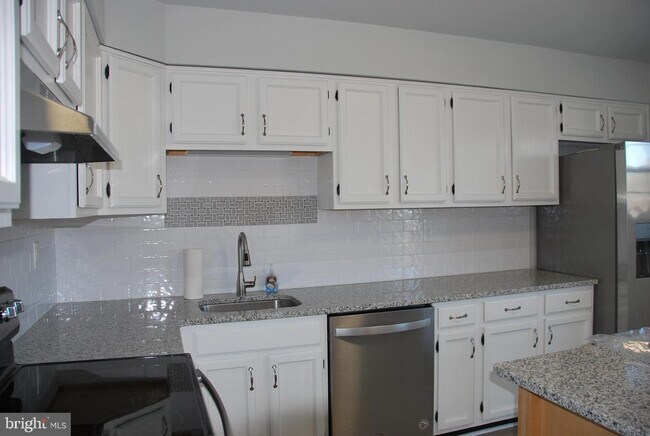 Foto del edificio - 623 Coates Ln