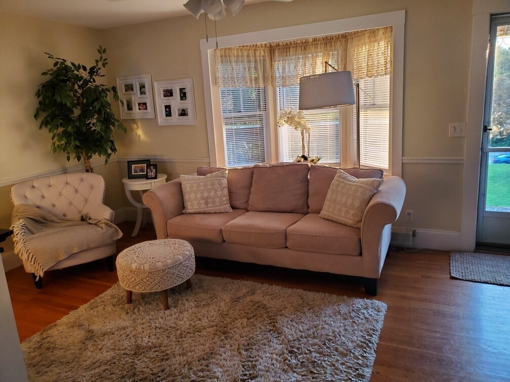 Foto principal - 727 Main St
