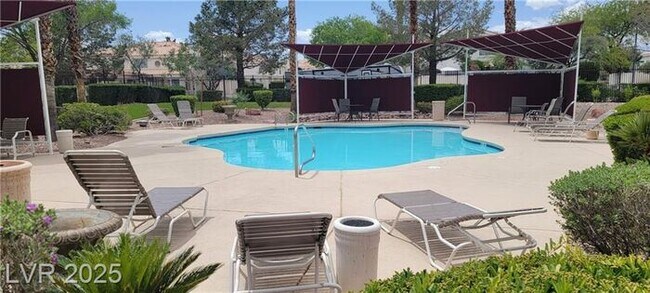Foto del edificio - FIRST FLOOR UNIT IN FANTASTIC RANCHO VIEJO...