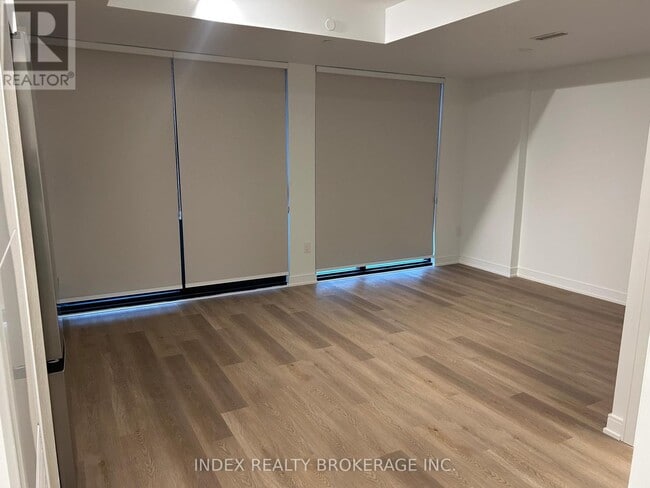 Building Photo - 3009 Novar Rd