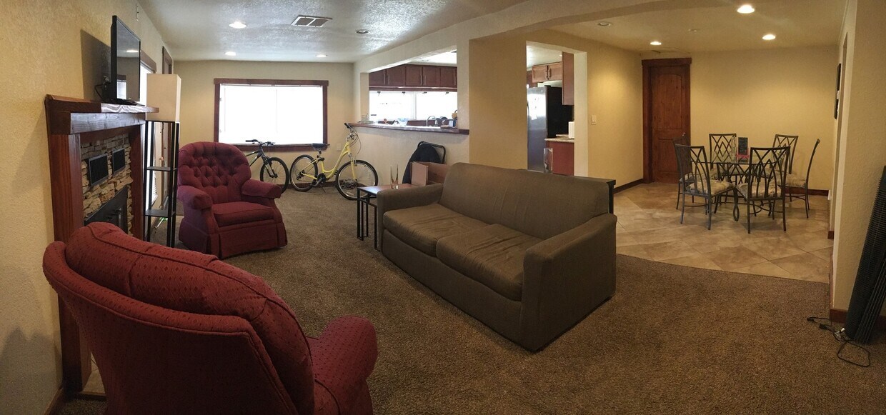 Foto principal - 5BD/3BA North Boulder Home Near Pearl St, CU & Hiking | Avail. August 2026 Pre-Lease