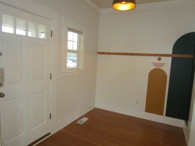 Foto del edificio - Charming 3 Bedroom Craftsman in North Tacoma