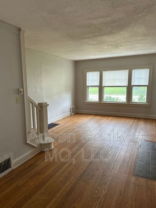 Foto del edificio - 5412 Harrison St