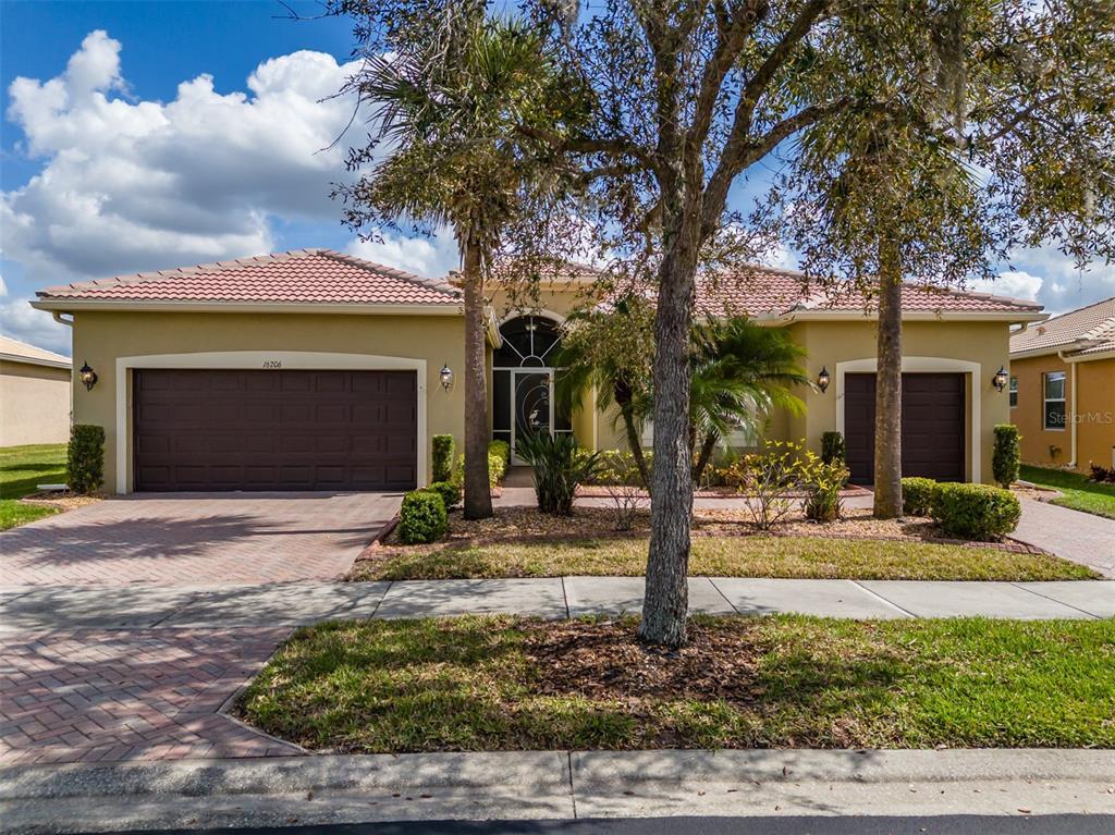 Foto principal - 16206 Diamond Bay Dr